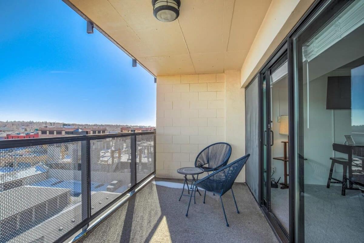 Chic Skyview Studio Downtown Colorado Springs Apartment Exterior photo